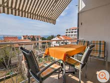 balcony of the holiday home Galeb with a view of the islands Brac and Hvar