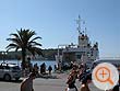 Die Fähre zur Insel Brac im Hafen von Makarska